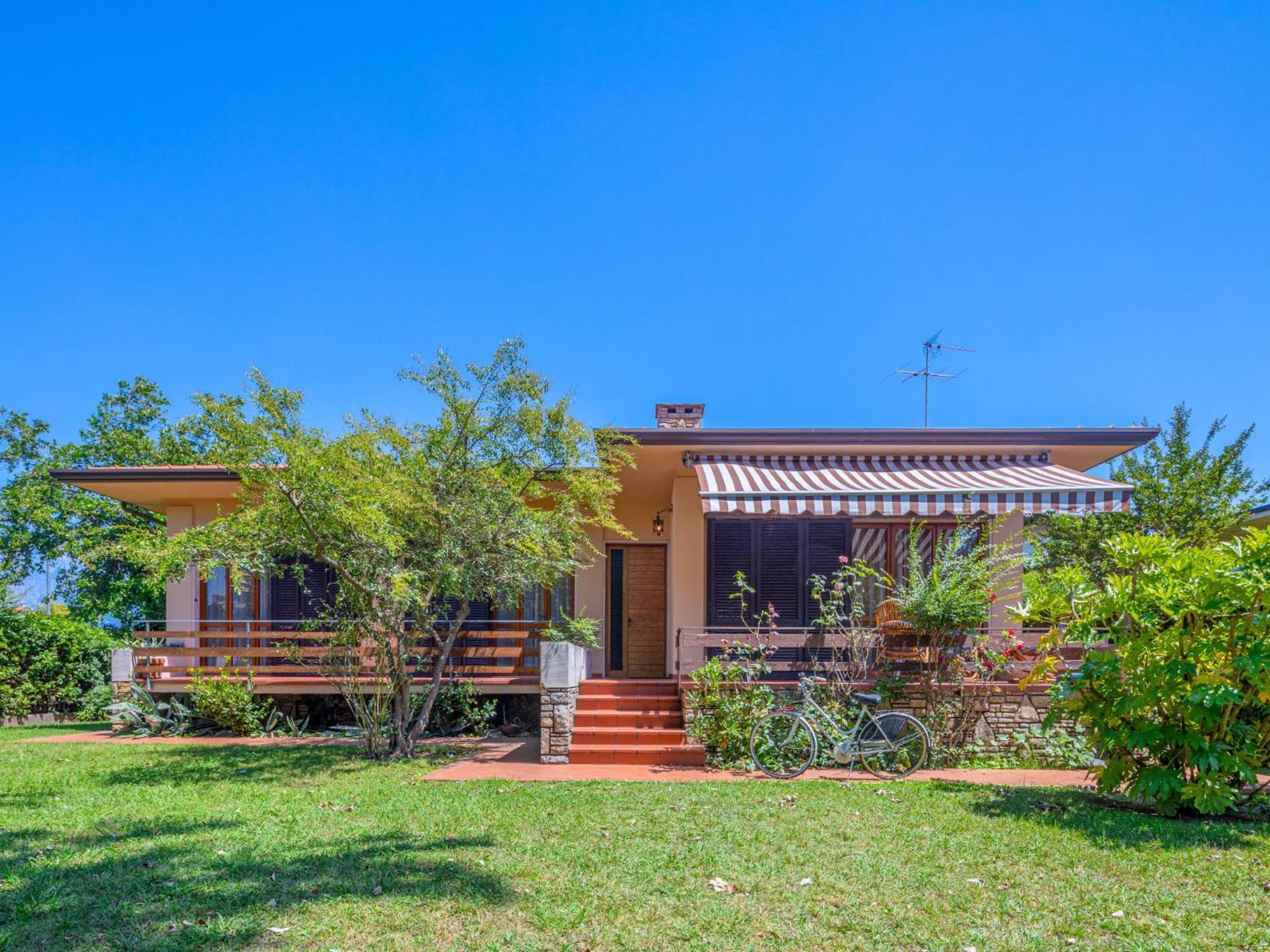 Holiday Home Donatella By Interhome Marina di Pietrasanta Exterior photo